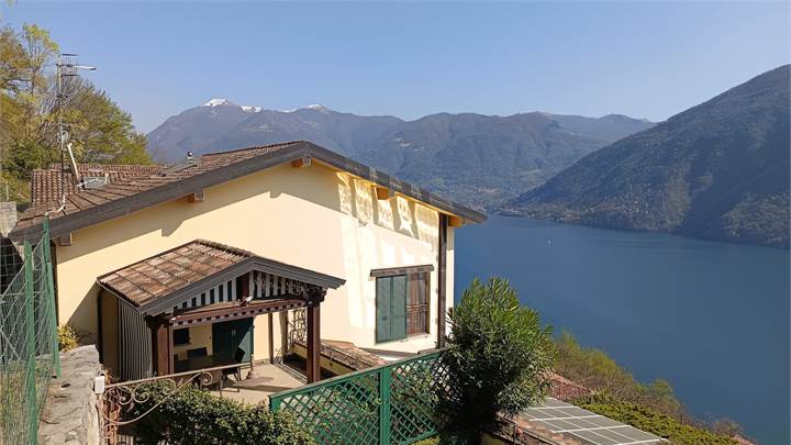 INCANTEVOLE APPARTAMENTO CON VISTA LAGO DI LUGANO