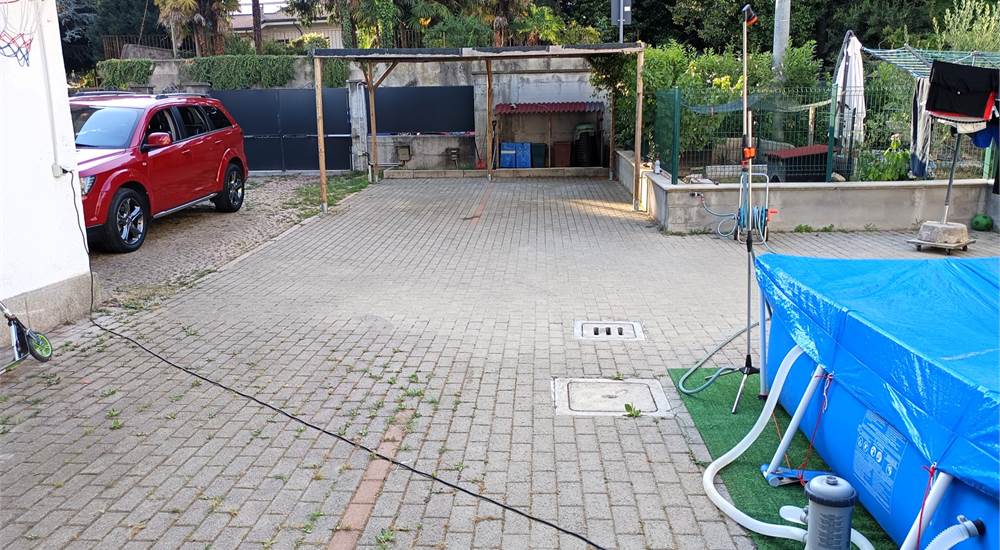AREA POSTI AUTO A PARTE